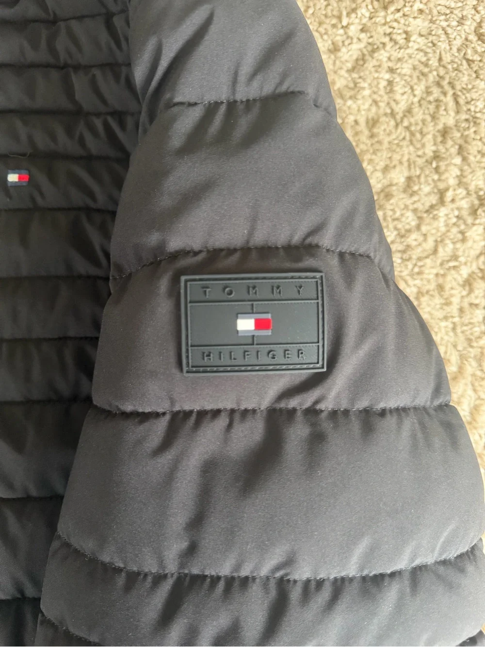 Tommy Hilfiger THFLEX Men’s Hooded Puffer Jacket Full Zip XL Black/Red NWOT